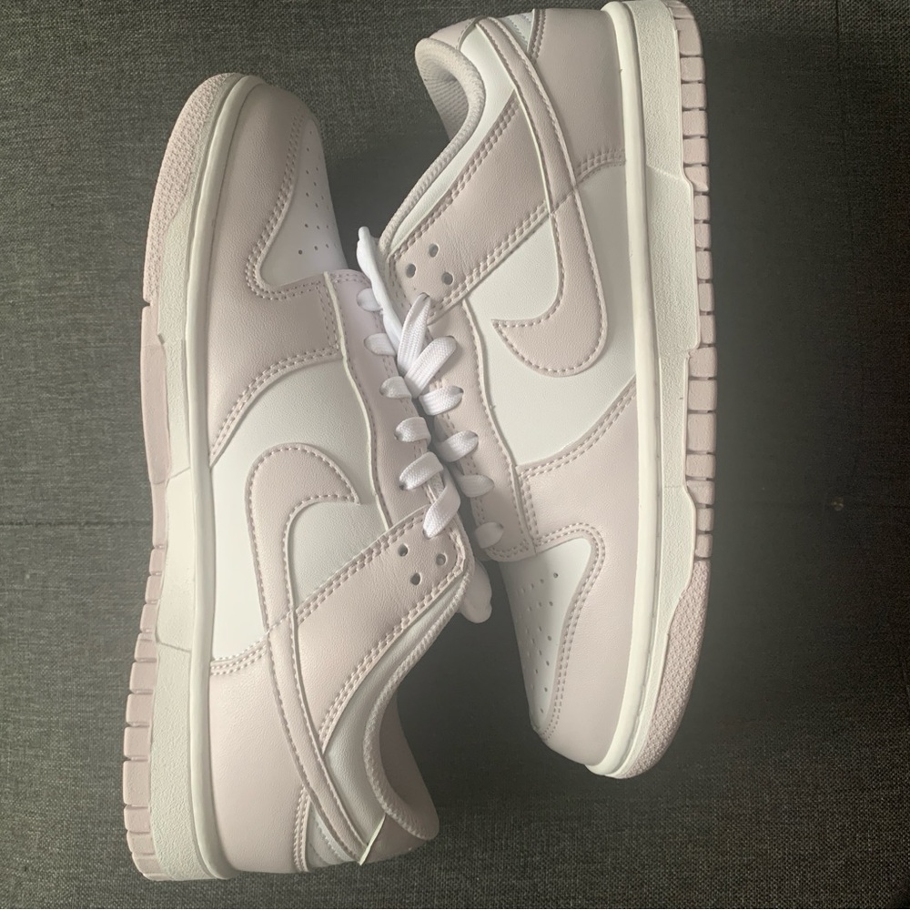 Nike Dunks Low Venice in Light Violet 🤍💜
